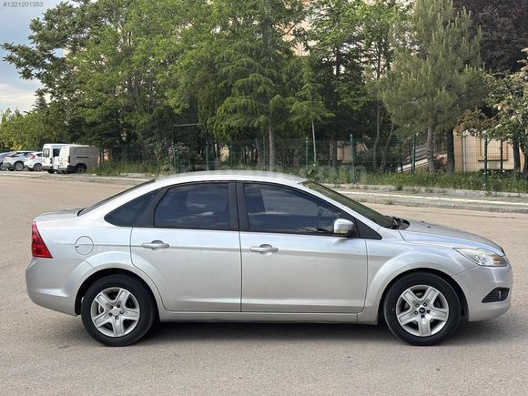 DEĞİŞENSİZ + HATASIZ + FOCUS + EMSALSİZ + 180.000 KM