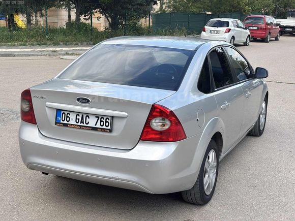 DEĞİŞENSİZ + HATASIZ + FOCUS + EMSALSİZ + 180.000 KM
