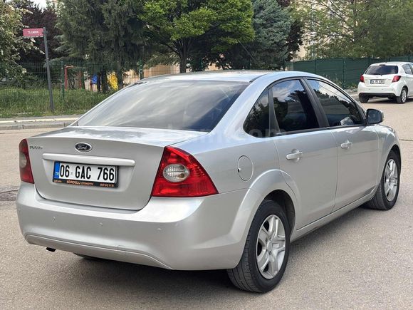 DEĞİŞENSİZ + HATASIZ + FOCUS + EMSALSİZ + 180.000 KM