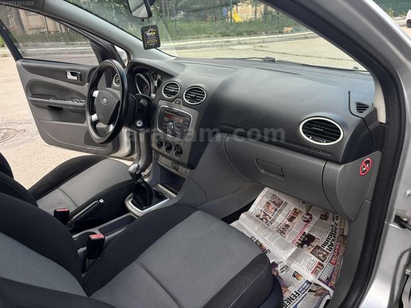 DEĞİŞENSİZ + HATASIZ + FOCUS + EMSALSİZ + 180.000 KM