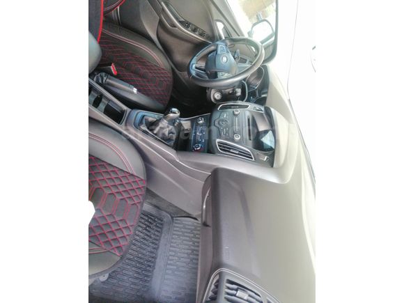 Sahibinden Ford Focus 1.6 Ti-VCT Style 2016 Model