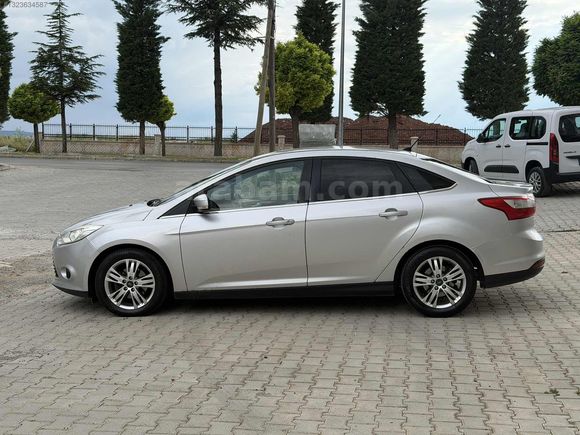 1.6 TDCI FORD FOCUS 258 bin km 2012 model