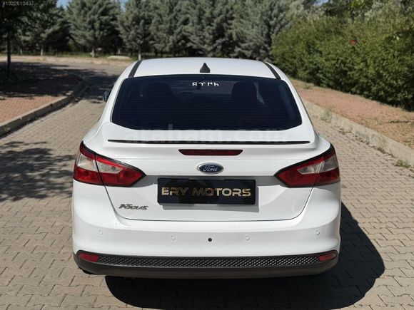 2013 MODEL TEK PARÇA BOYALI TEMİZZ AİLE ARACII