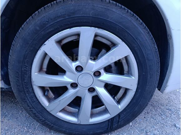 12 Yıllık Sahibinden Renault Clio 1.4 Authentique 2004 Model  Ç.CANT