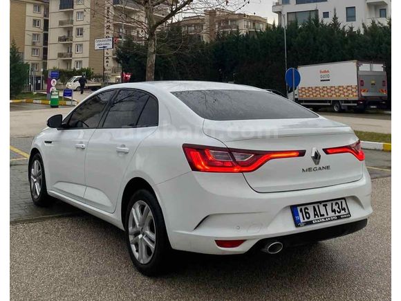 Memurdan temiz Megane