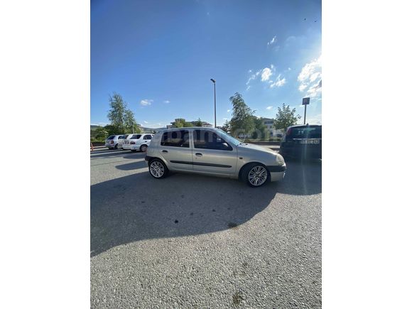 Sahibinden Renault Clio 1.4 RTA 2001 Model 