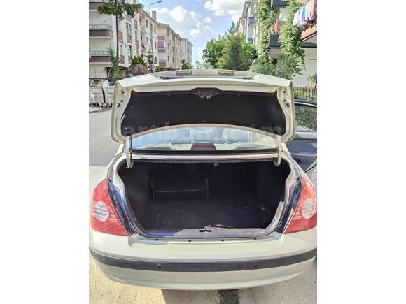 Sahibinden Hyundai Elantra 1.6 GLS 2004 Model