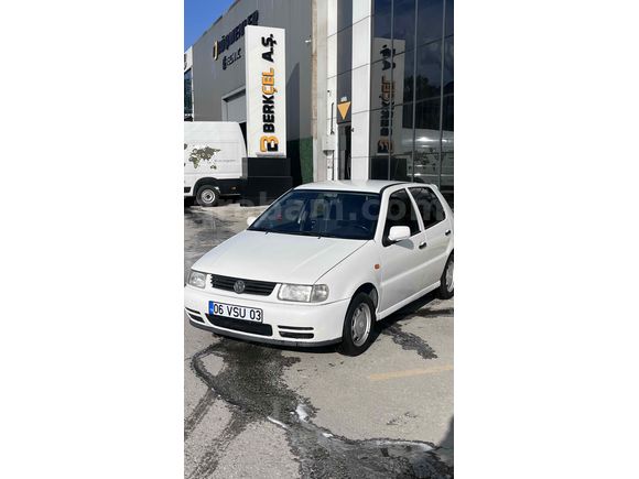     Tavan hariç temizlik boyalı• 108 Bin KM • Polo 1.4