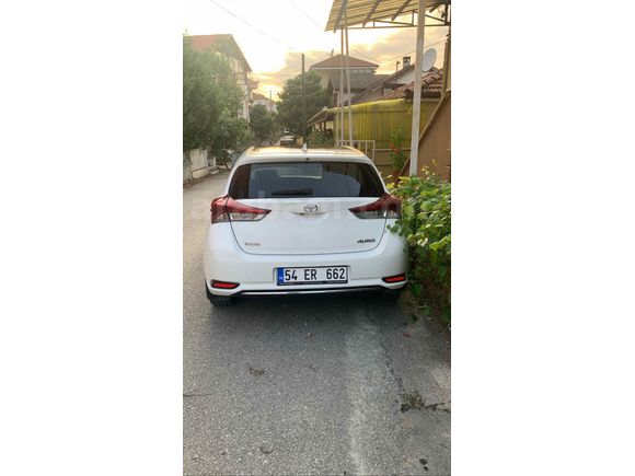 Sahibinden Toyota Auris 1.6 Advance Skypack 2016 Model 