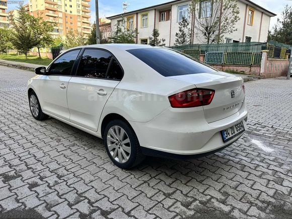 2015 MODEL DİZEL OTOMATİK DÜŞÜK ÇOK TEMİZ