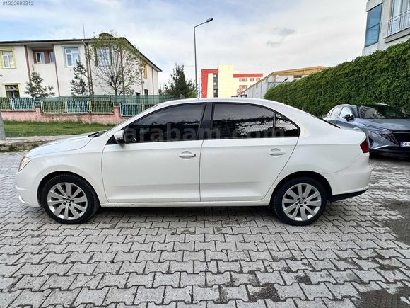 2015 MODEL DİZEL OTOMATİK DÜŞÜK ÇOK TEMİZ