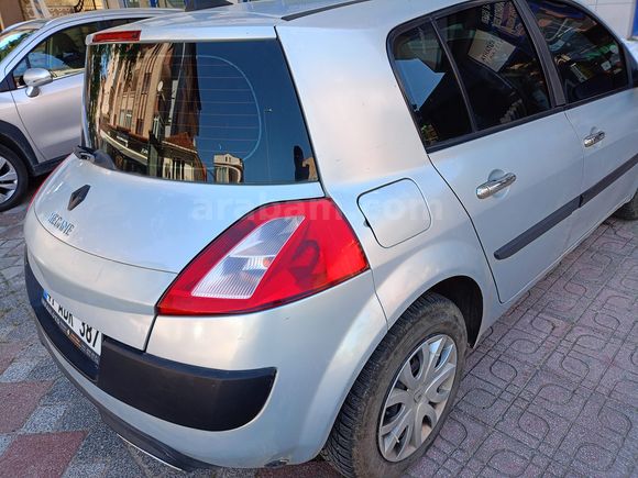 Sahibinden Renault Megane 1.4 Authentique 2004 Model 