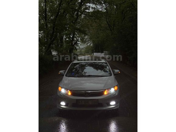 Sahibinden Honda Civic 1.6i VTEC Eco Elegance 2012 Model 