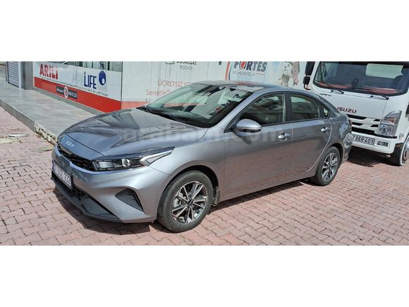 GARANTİLİ FULL SERVİS BAKIMLI 30930KM 2023