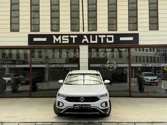 Galeriden Volkswagen T-Roc 1.5 TSI Life 2023 Model Erzurum