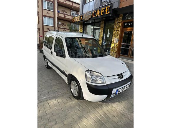 Sahibinden Peugeot Partner 1.9 D Comfort 2005 Model İstanbul 230.000 km Beyaz