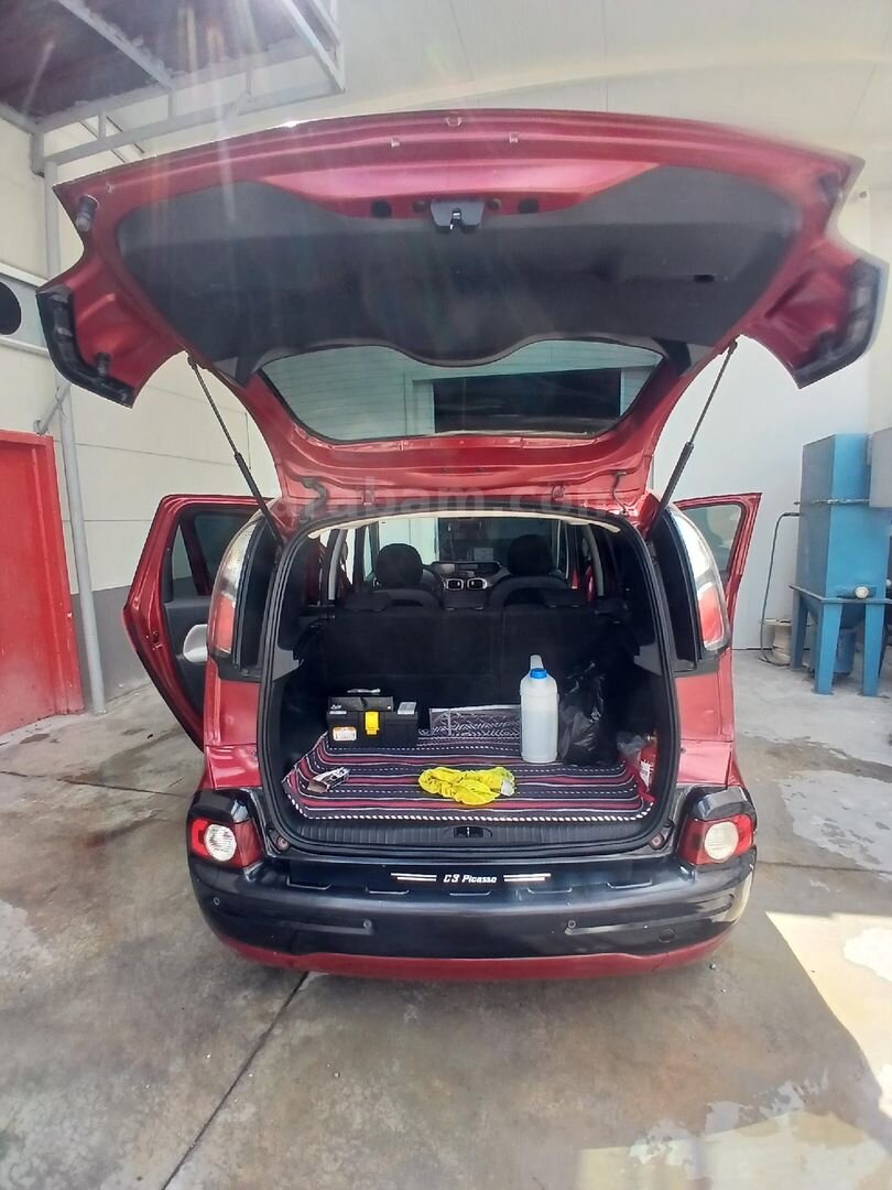 Sahibinden Citroen C3 Picasso 1.4 SX 2010 Model Amasya 115.000 km Kırmızı 6