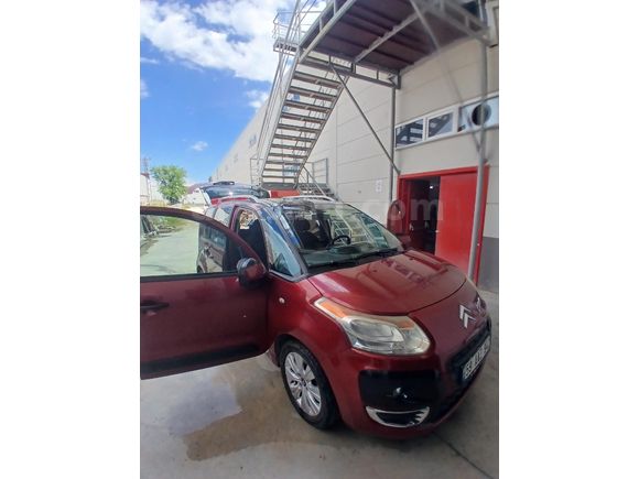 Sahibinden Citroen C3 Picasso 1.4 SX 2010 Model
