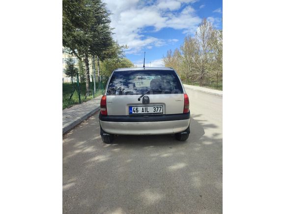 hatasız tek parça lokal boya bakımlı Model