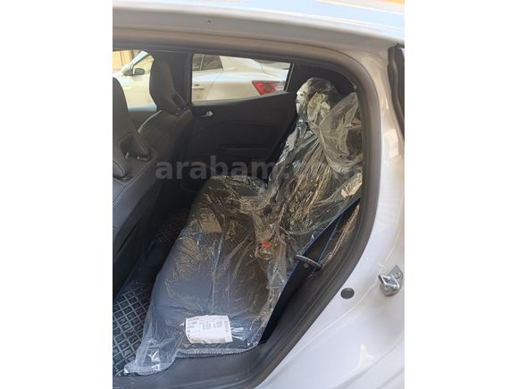 Sahibinden Renault Clio 1.0 TCe Techno Esprit Alpine 2025 Model Bursa 6.001 km Gri