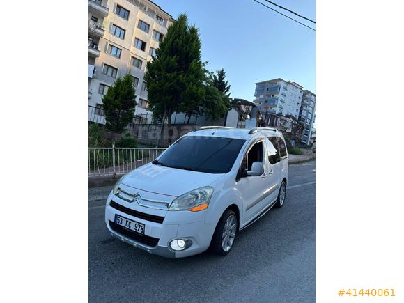 180 BİN PEŞİN 36 AY / 2011 HATASIZ BOYASIZ BERLİNGO