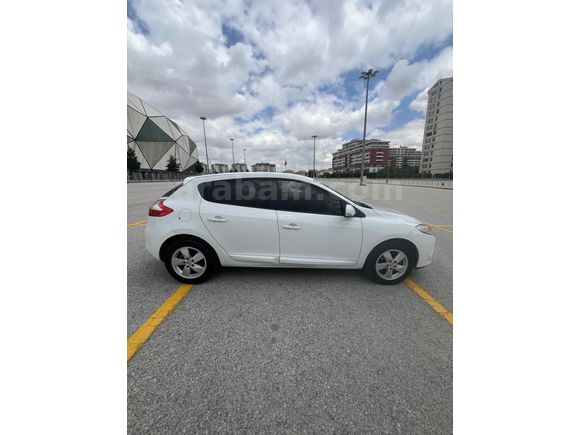 Sahibinden Renault Megane 1.6 Expression 2010 Model  226.000 km Beyaz