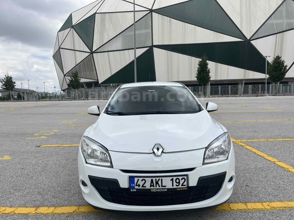 Sahibinden Renault Megane 1.6 Expression 2010 Model  226.000 km Beyaz