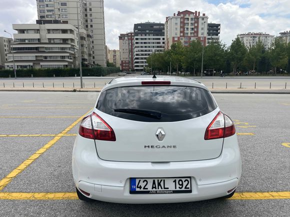 Sahibinden Renault Megane 1.6 Expression 2010 Model  226.000 km Beyaz