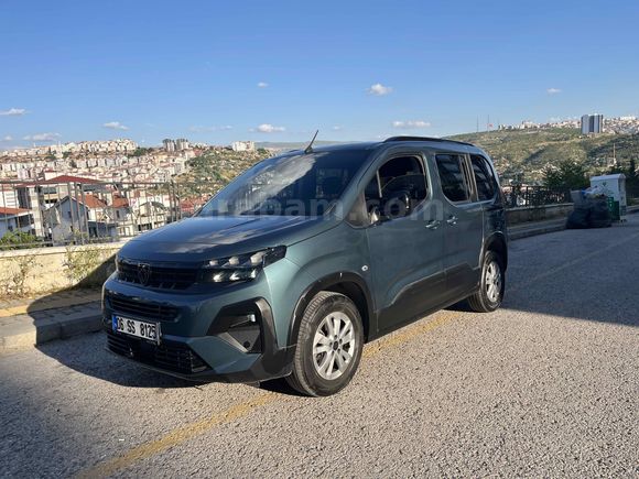 Sahibinden Peugeot Rifter 1.5 BlueHDI Allure 2024 Model 