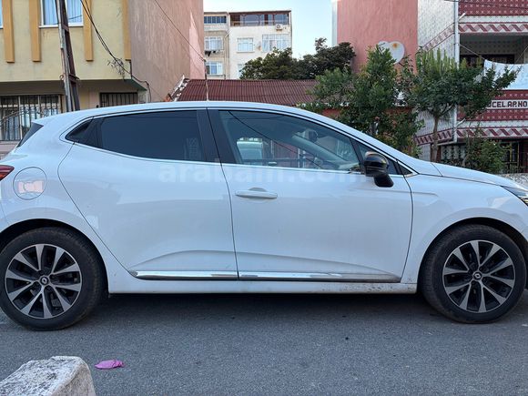 Sahibinden Renault Clio 1.0 TCe Icon 2023 Model 