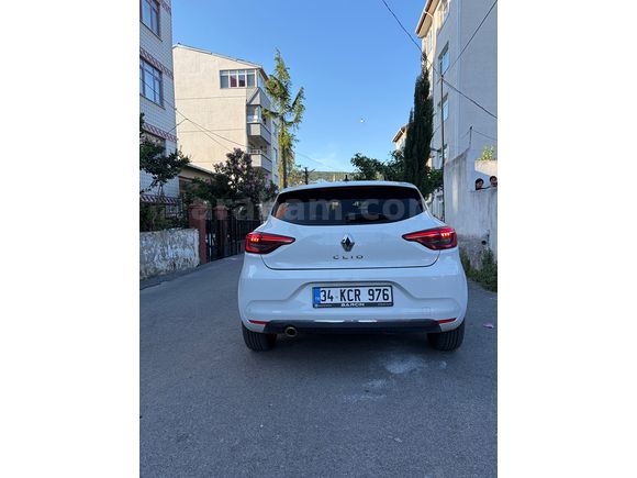 Sahibinden Renault Clio 1.0 TCe Icon 2023 Model 