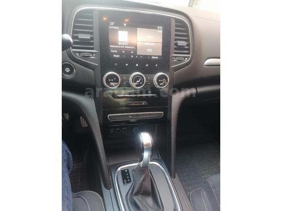 Sahibinden Renault Megane 1.5 Blue DCI Touch 2021 Model