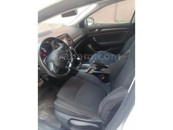 Sahibinden Renault Megane 1.5 Blue DCI Touch 2021 Model