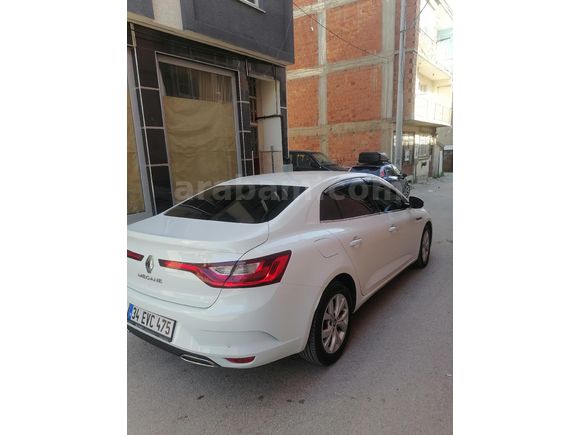 Sahibinden Renault Megane 1.5 Blue DCI Touch 2021 Model