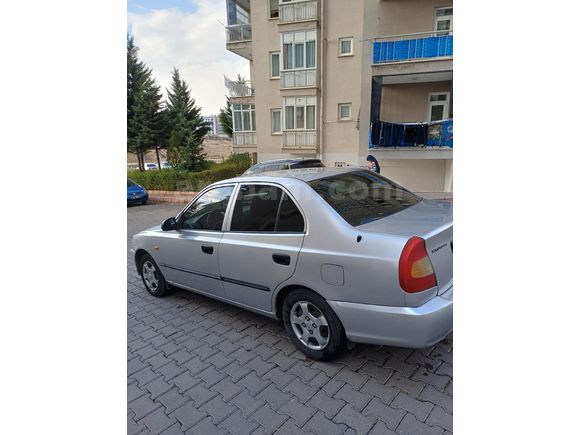 Sahibinden Hyundai Accent 1.5 GL 2001 Model