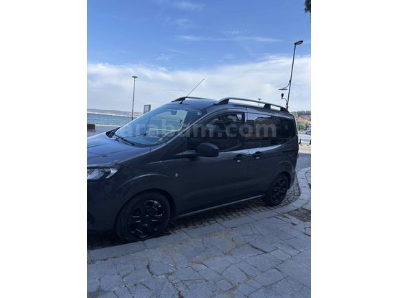Sahibinden Ford Tourneo Courier 1.5 TDCi Trend 2021 Model 
