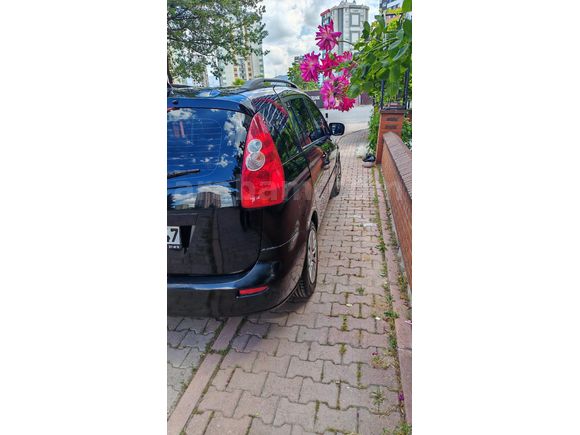 SAHİBİNDEN TEMİZ 2007 MODEL MAZDA 5 2.0 CDSahibinden 7 KİŞİLİK GENİŞ FERAH AİLE ARACI