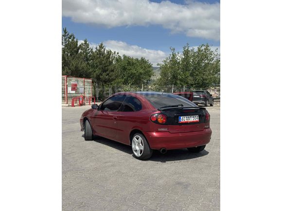 Sahibinden Renault Megane 1.6 Coupe Dynamique 2001 Model 