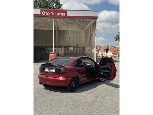 Sahibinden Renault Megane 1.6 Coupe Dynamique 2001 Model 