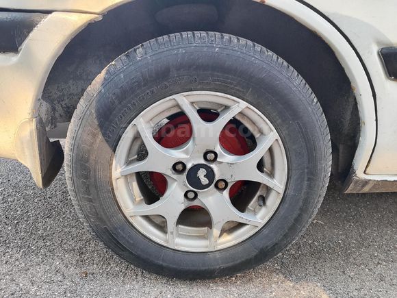 Sahibinden Mazda 323 1.6 GLX 1994 Model  329.000 km Beyaz