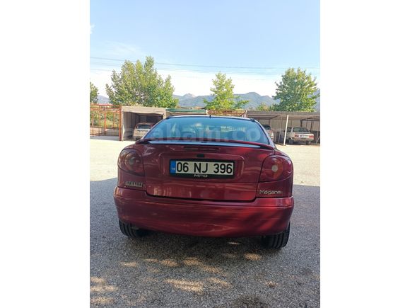 SAHİBİNDEN BAKIMLI MEGANE 1 COUPE 1.6 16V EXPRESSION