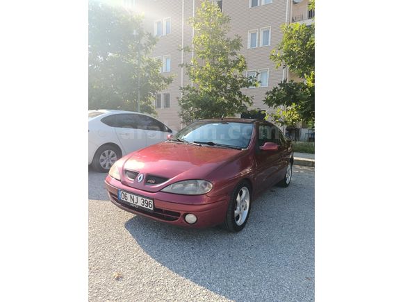 SAHİBİNDEN BAKIMLI MEGANE 1 COUPE 1.6 16V EXPRESSION