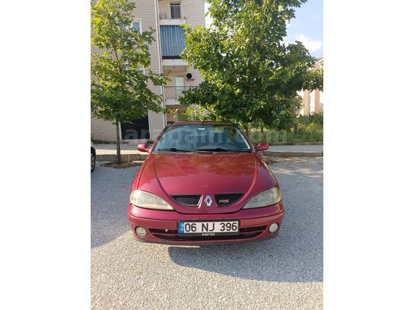 SAHİBİNDEN BAKIMLI MEGANE 1 COUPE 1.6 16V EXPRESSION