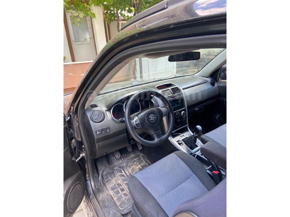 Sahibinden Suzuki Grand Vitara 1.6 2006 Model