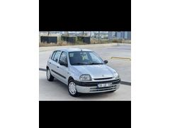 Sahibinden Renault Clio 1.4 RTA 2000 Model