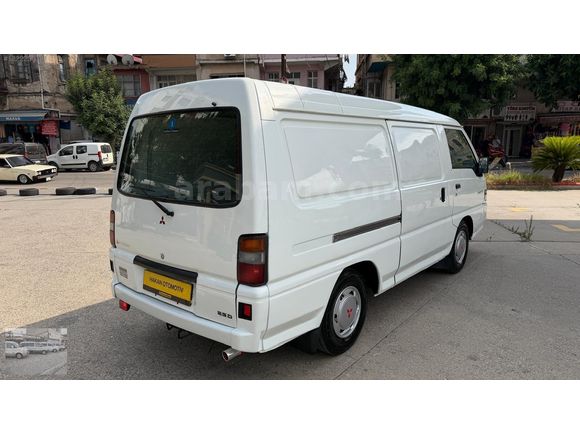 EMSALSİZ TR DE TEK 2009 L 300 PANELVAN KLİMA LI 199'000 KM DE