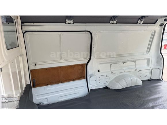 EMSALSİZ TR DE TEK 2009 L 300 PANELVAN KLİMA LI 199'000 KM DE