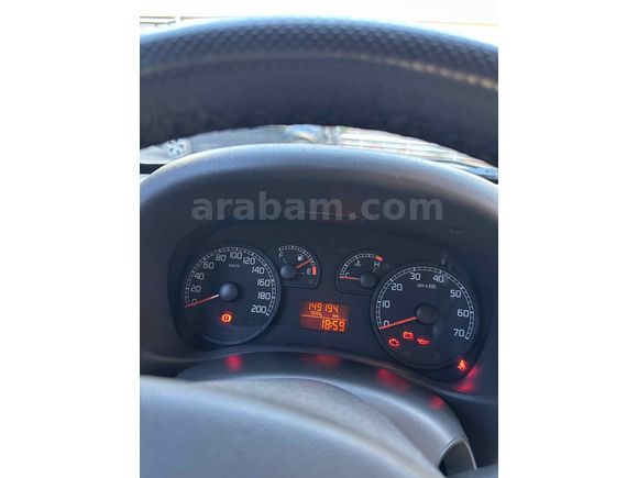 Boyasız değişensiz tramersiz klimalı düşük km Doblo 