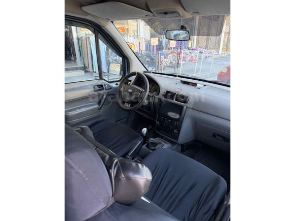 Sahibinden Ford Transit Connect 2004 Model 