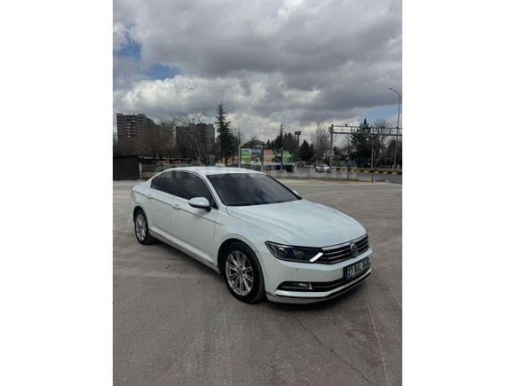  Volkswagen Passat 1.6 TDi BlueMotion Comfortline 2015 Model 